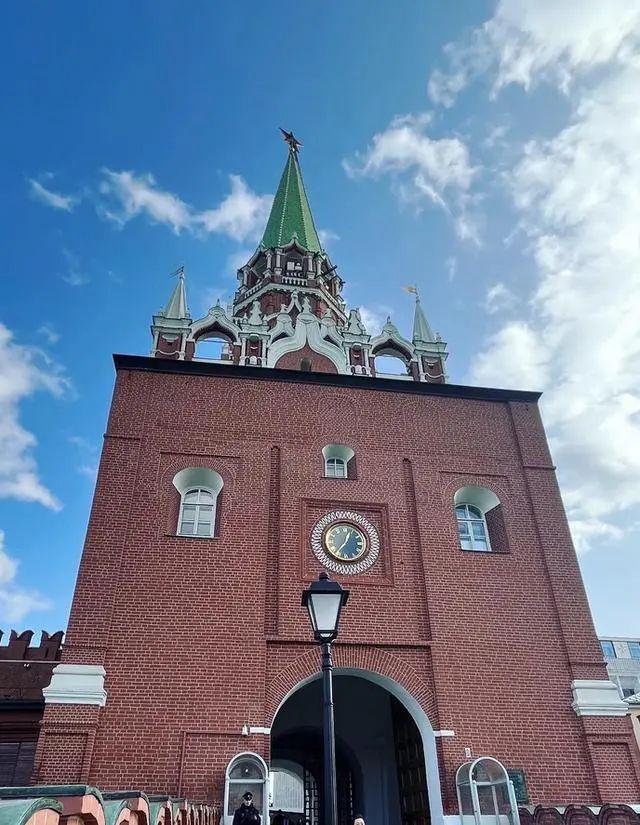 探索俄罗斯：美景、低物价与独特旅游体验的