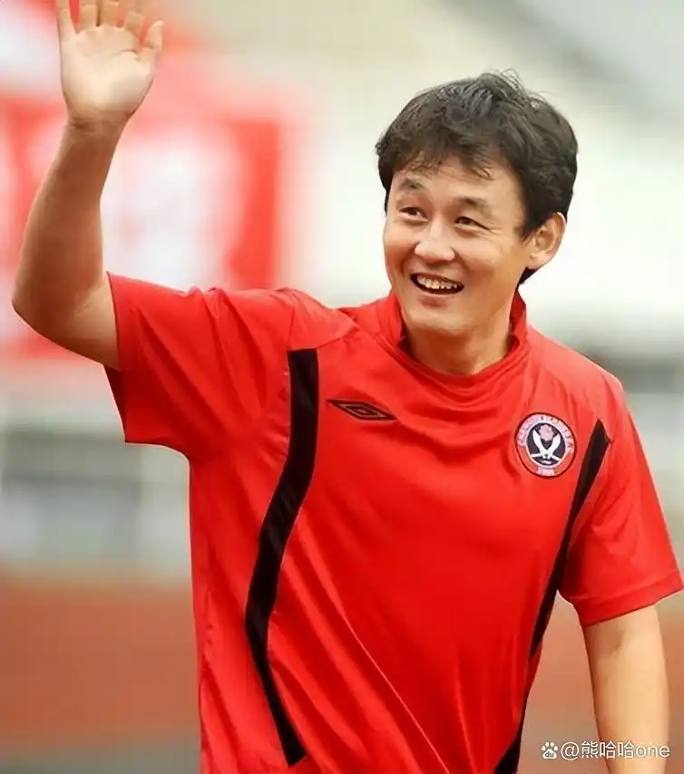 亚洲现役足球明星_现役亚洲历史足球第一人_亚洲现役足球巨星排行