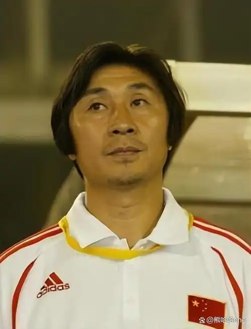 现役亚洲历史足球第一人_亚洲现役足球巨星排行_亚洲现役足球明星