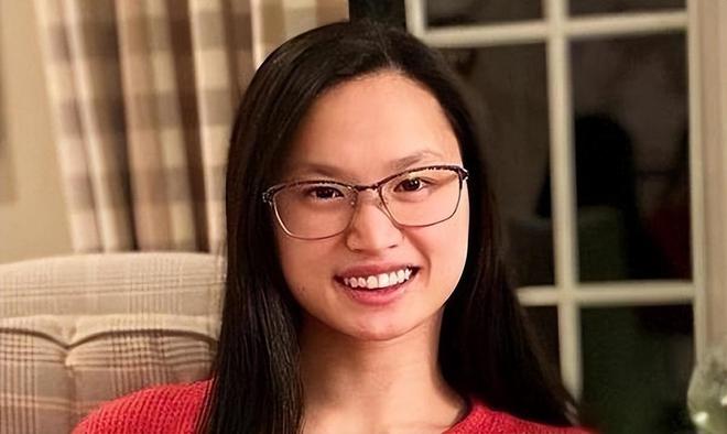 加拿大游泳冠军是中国人吗_加拿大女子游泳金牌_加拿大中国女子游泳冠军