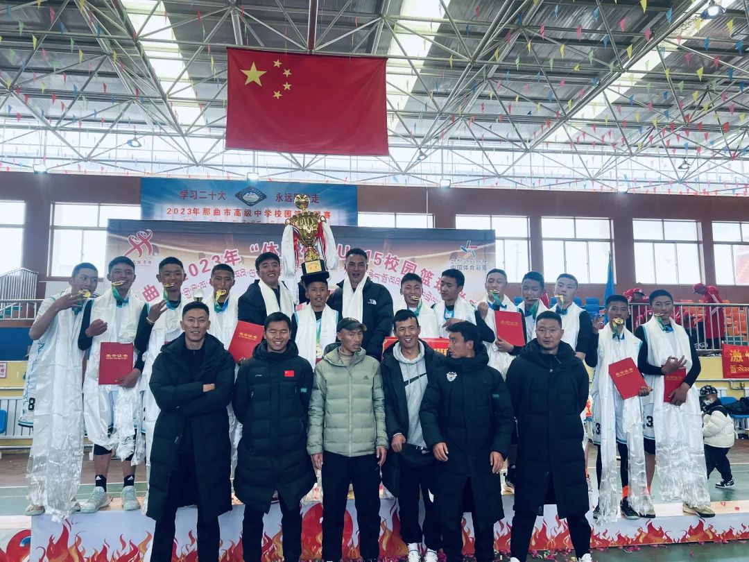 伊宁校园篮球联赛冠军是谁_伊宁市篮球_篮球联赛校园冠军伊宁是哪里人