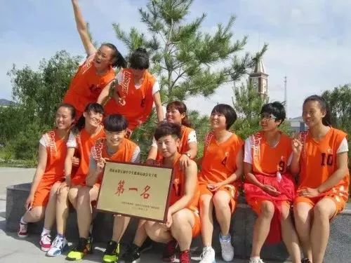 大城冠军篮球训练营_成年篮球训练营_大学城篮球培训