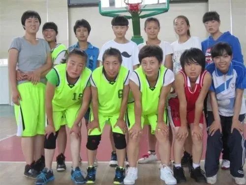 成年篮球训练营_大城冠军篮球训练营_大学城篮球培训