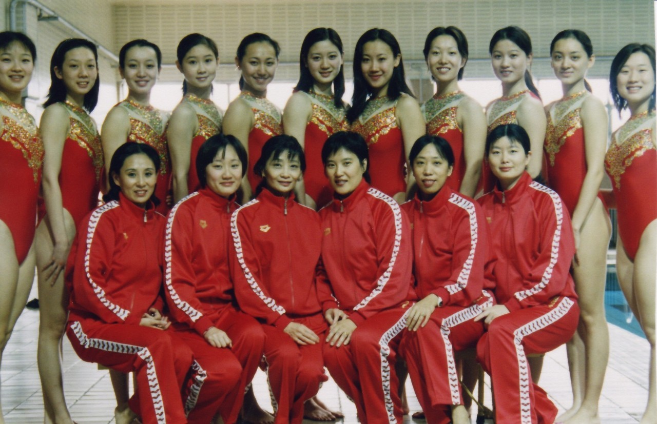 单人花样游泳夺冠视频中国_花样游泳男子单人冠军是谁_单人花样游泳自由自选赛况