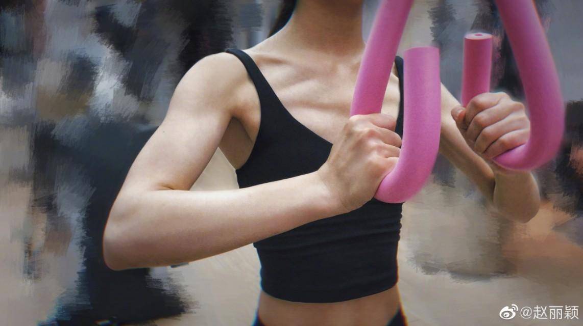 中餐厅赵丽颖健身_赵丽颖在健身_赵丽颖健身壁纸