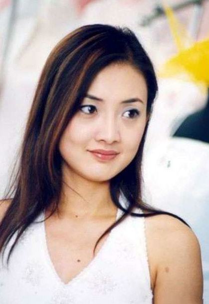 游泳游泳教学视频_游泳女冠军表情视频_张国立游泳冠军视频