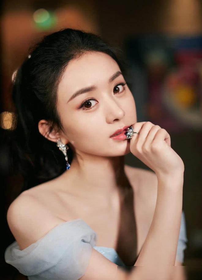 赵丽颖健身壁纸_赵丽颖健身房锻炼图片_赵丽颖在健身