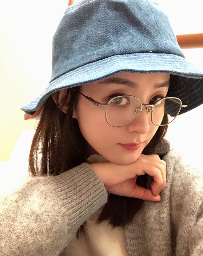 赵丽颖健身房锻炼图片_赵丽颖在健身_赵丽颖健身壁纸