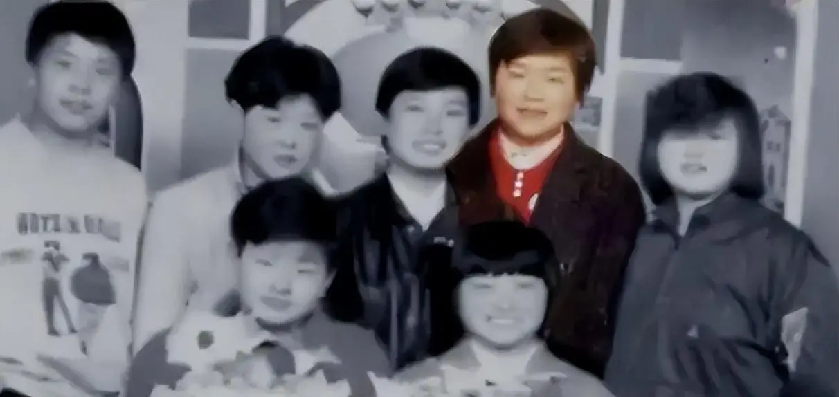 奥运会举重冠军父母反应_奥运举重冠军生活窘迫_奥运举重冠军能得多少钱
