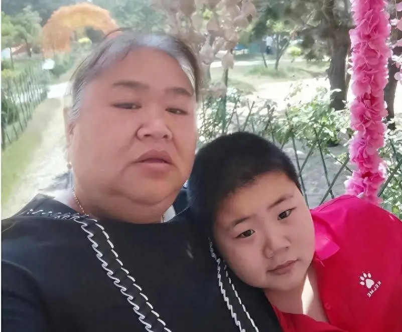 奥运举重冠军生活窘迫_奥运举重冠军能得多少钱_奥运会举重冠军父母反应
