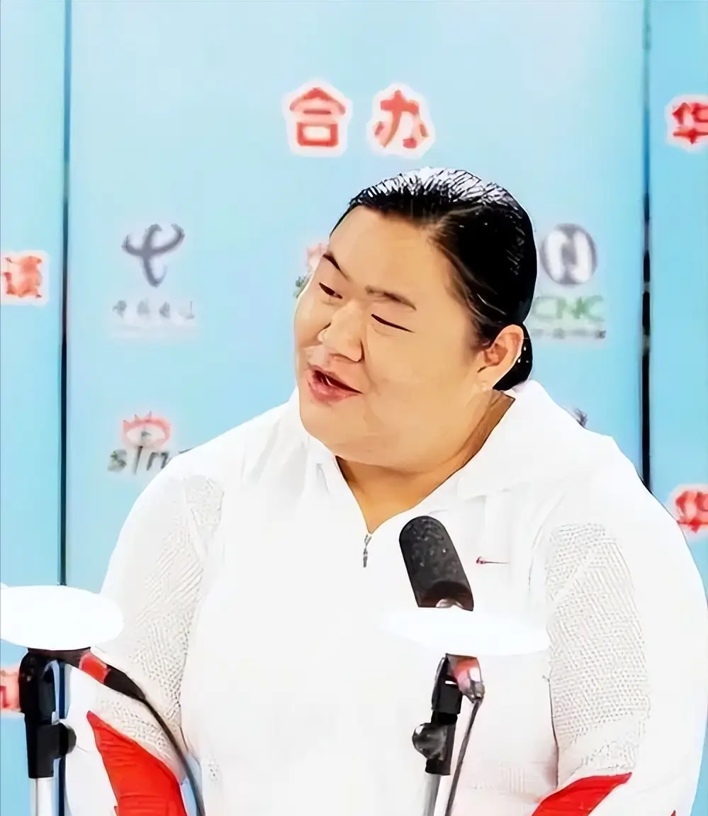 奥运举重冠军生活窘迫_奥运会举重冠军父母反应_奥运举重冠军能得多少钱