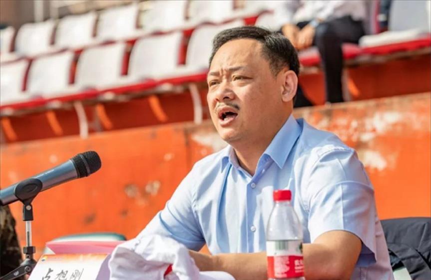 奥运举重冠军现状_奥运会举重冠军父母反应_奥运举重冠军能得多少钱
